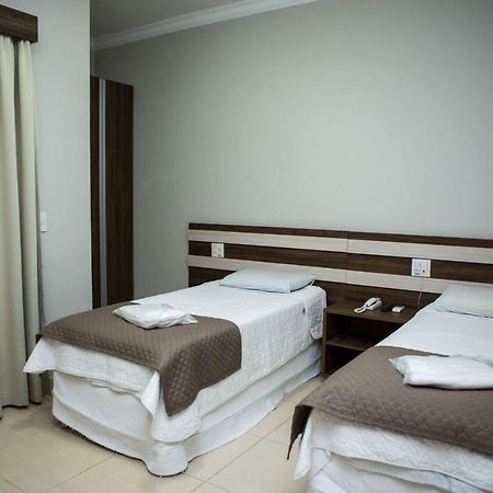 Hotel Avenida Joao Pinheiro Экстерьер фото