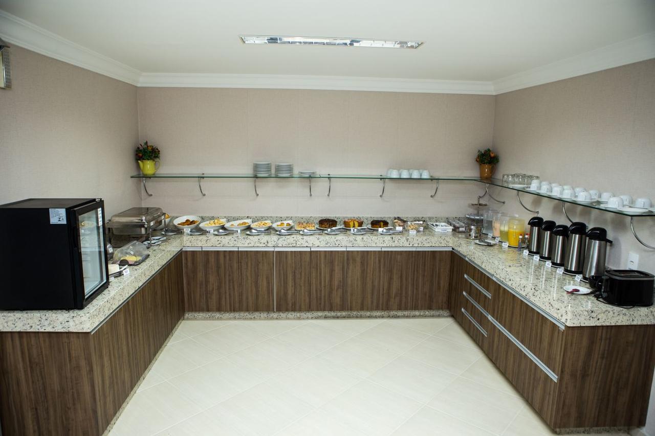 Hotel Avenida Joao Pinheiro Экстерьер фото